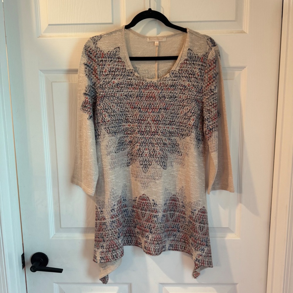 C Collection Tunic Top Women Large Cream Red Blue Mandala Sharkbite Knit M2495